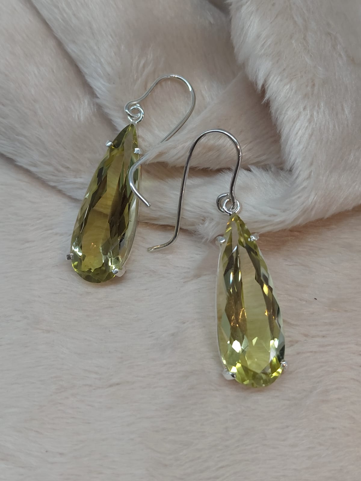 Brinco gotas de ouro